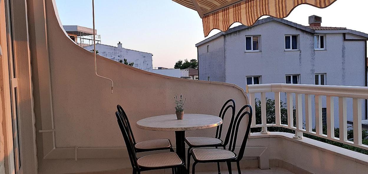 Apartments Villa Bonaca Baška Voda Zimmer foto