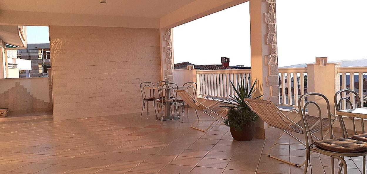 Apartments Villa Bonaca Baška Voda Zimmer foto